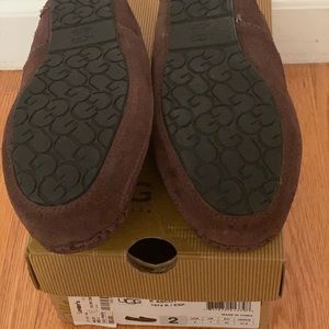 Ugg slippers for kids size 2